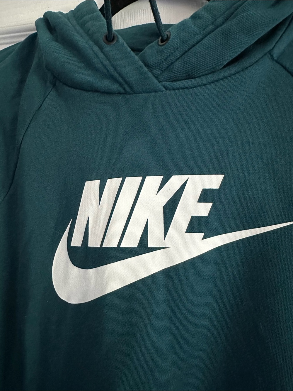 Size L Nike Women’s Cropped Fleece Hoodie Green Pullover Sweatshirt - Picture 5 of 7